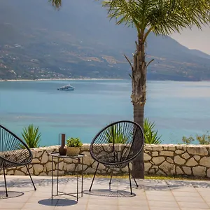 Seaspray Kefaloniaprivatevillas Villa Pesadha