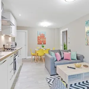  Apartment Ocean Walk - By My Getaways - Free Parking