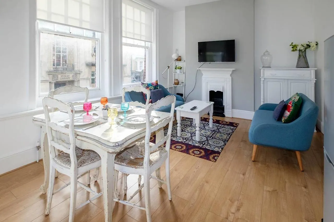Bright & Stylish 2 Bed 1St Floor Apartment Brighton United Kingdom